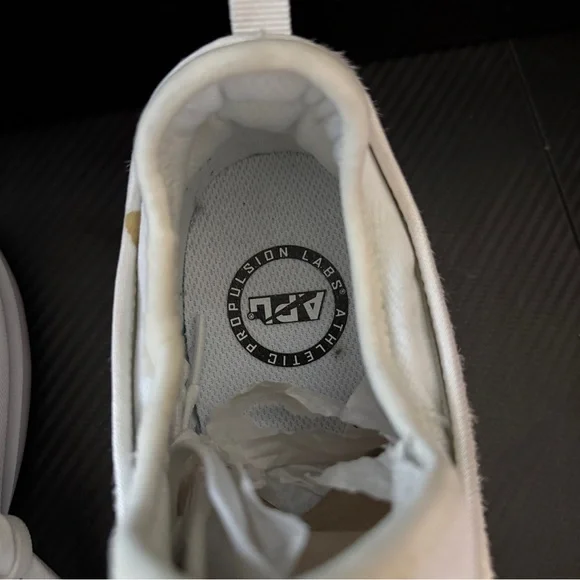 White and Gold APL TechLoom Phantom - Picture 3 of 7